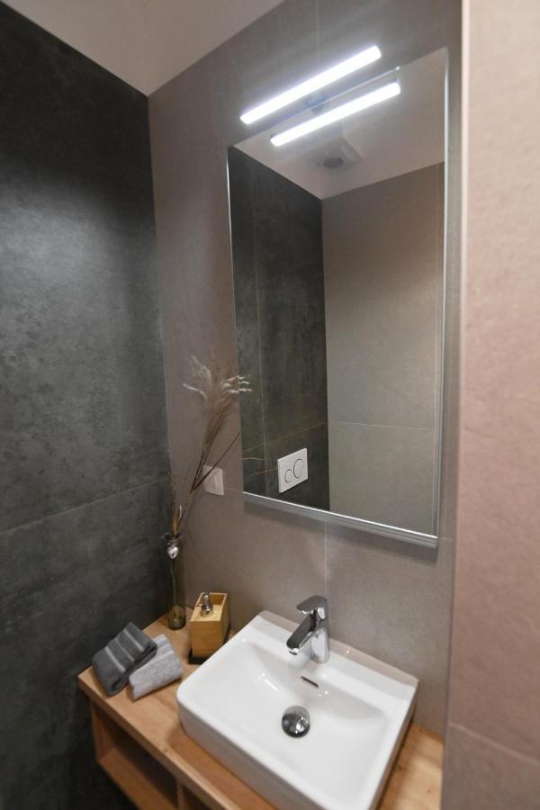 Sea View Deluxe Apartment ริเยกา ภายนอก รูปภาพ