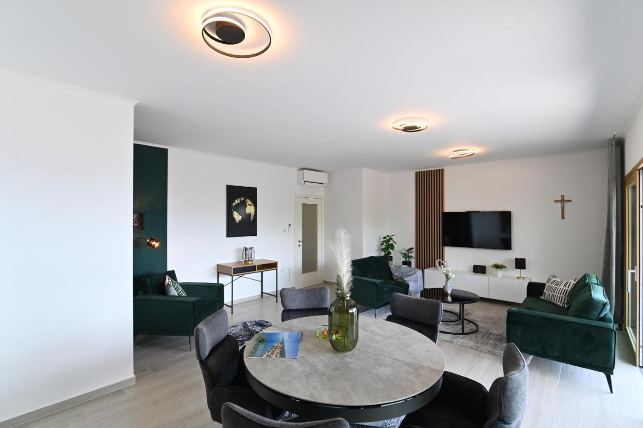 Sea View Deluxe Apartment ริเยกา ภายนอก รูปภาพ