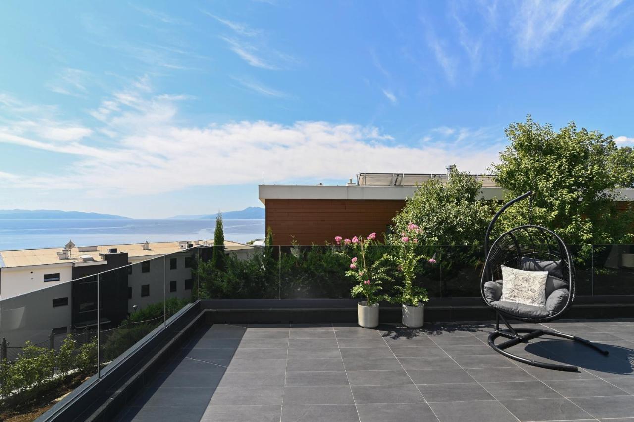 Sea View Deluxe Apartment ริเยกา ภายนอก รูปภาพ